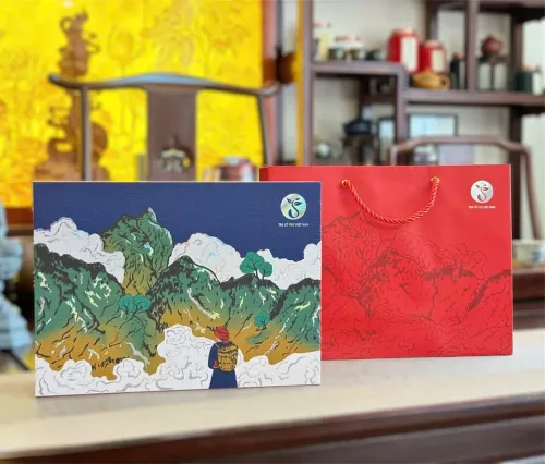 Bộ hộp trà Vân Sơn 90g